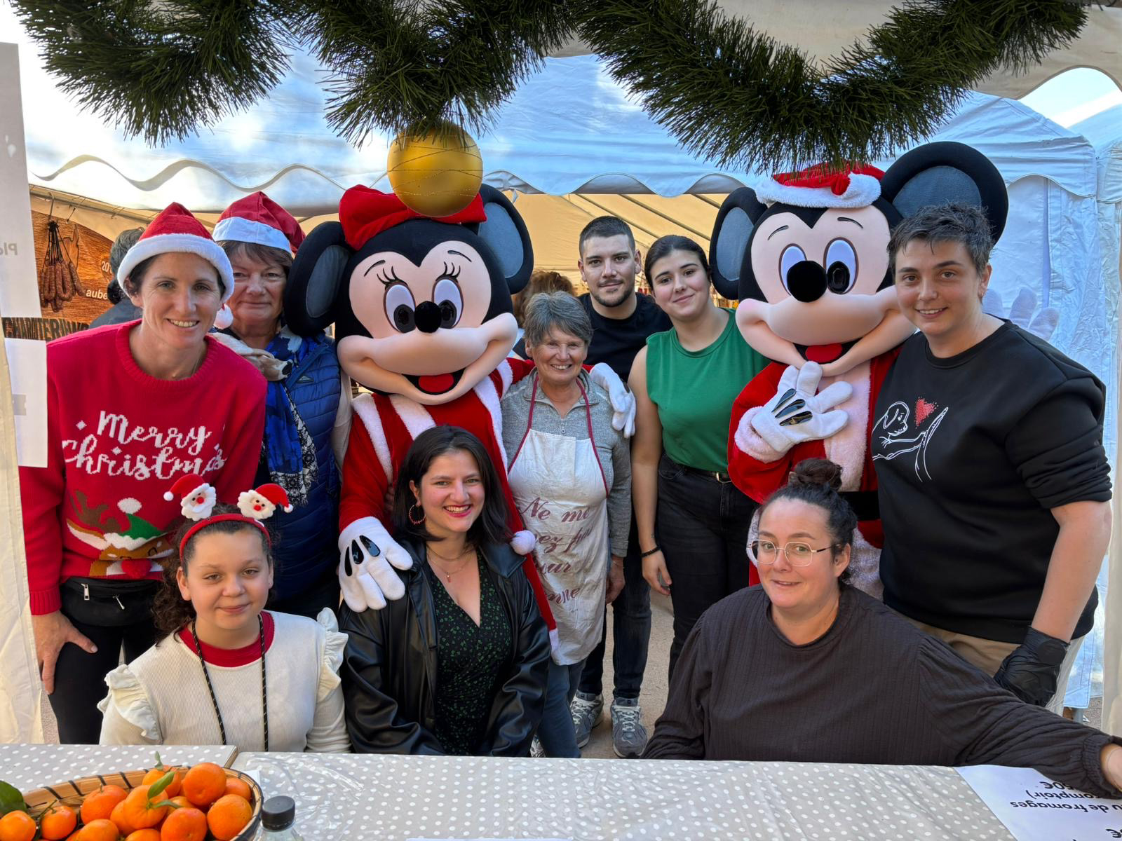 photo de groupe durant le marché de noel